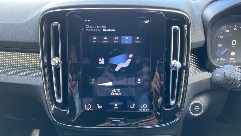 Volvo Xc40 2.0 B4P R DESIGN Pro 5dr Auto Petrol Estate